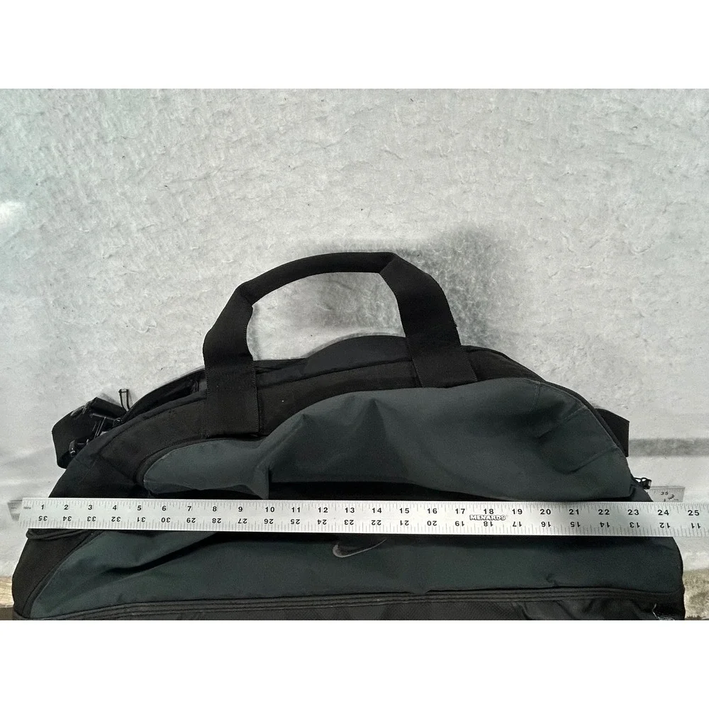 Nike Brasilia Green Training Duffel Bag Gym Travel Padded Shoulder Strap 24 Inch